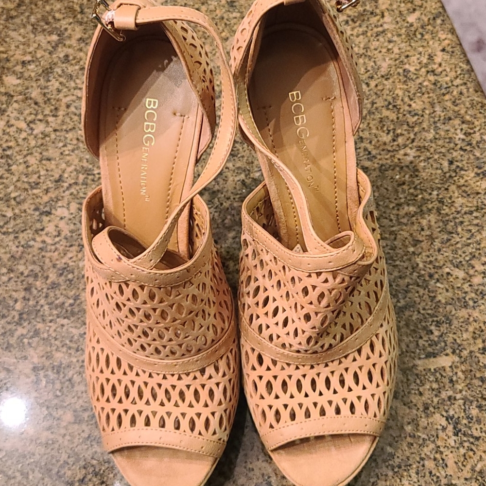 high heels - Picture 3 of 4